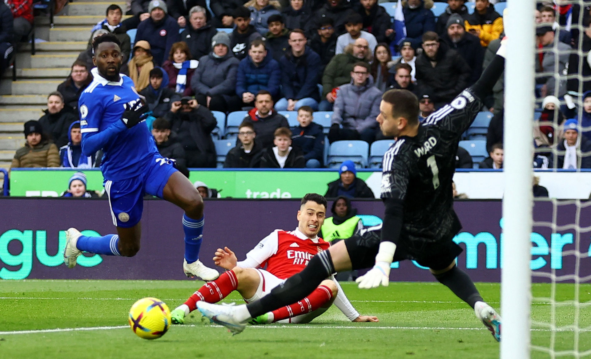 帮助球队重 帮助球队重